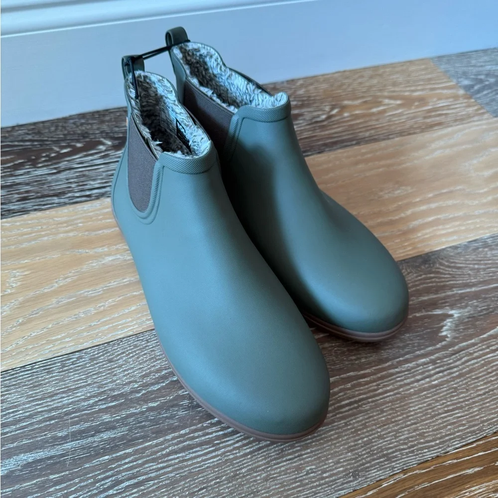 Bogs Sweetpea II Women's Plush Waterproof Chelsea Rain Boots NWT - Picture 9 of 12